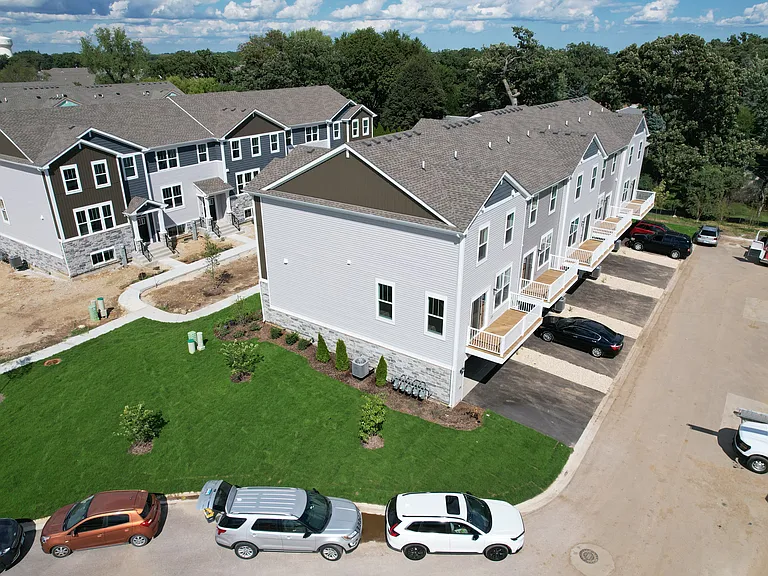 217 Settlers Pl — Photo 3
