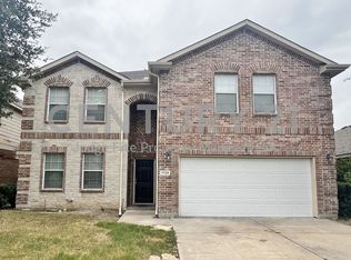 1724 Quails Nest Dr, Fort Worth, TX 76177