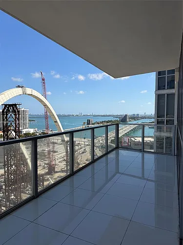 1100 Biscayne Blvd #2605 Photo 1