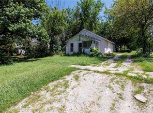 514 N 5th St, Fredonia, KS 66736