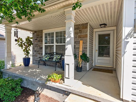 2nd image of 2325 Lonan Ct