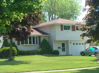 207 Briarhurst Rd, Buffalo, NY 14221