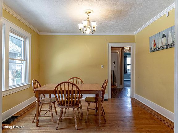 2nd image of 2433 Concord Dr