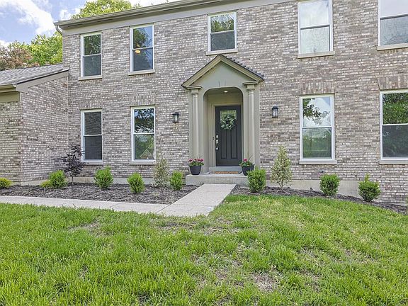 2nd image of 5475 Pine Vista Ct