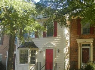 9511 Shepherd Hills Dr, Lorton, VA 22079