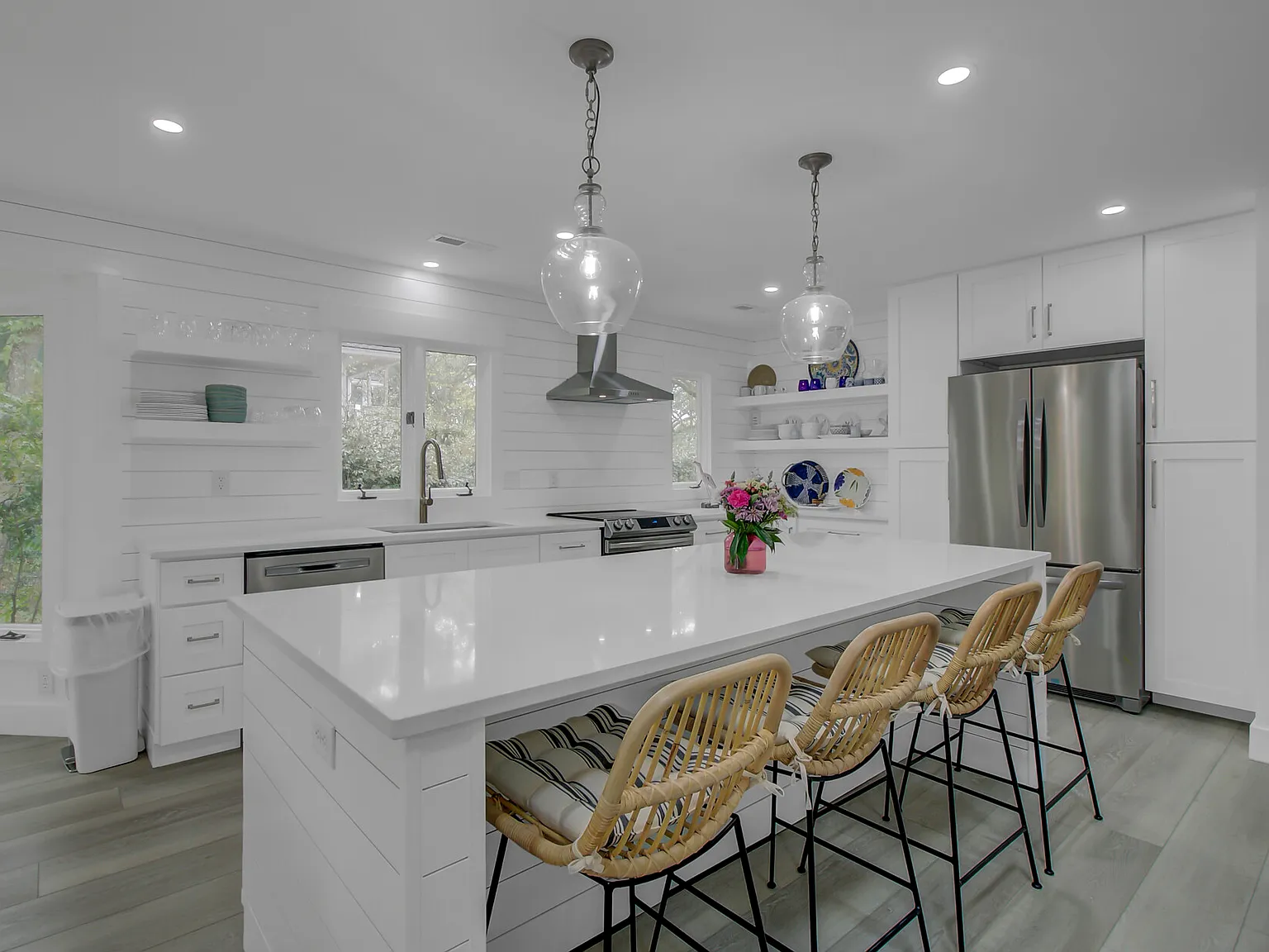 4 bed, 1735 sqft, $9,000 — Photo 3