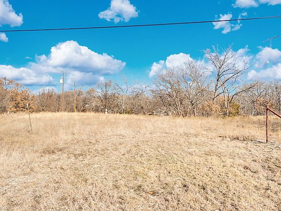 5th image of 83 Baugh Rd