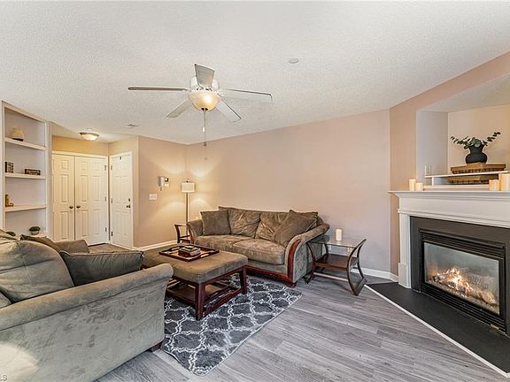 4th image of 4290 Cedarcroft Ct APT 2C