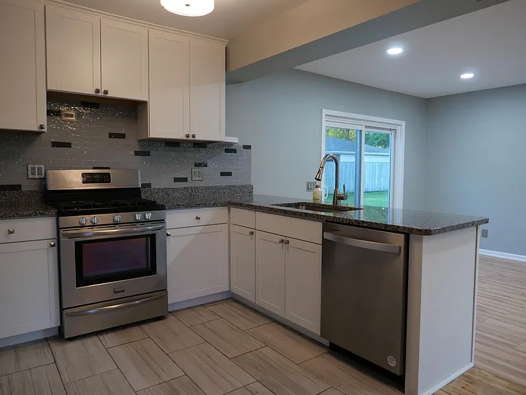 510 Sheffield Dr — Photo 14