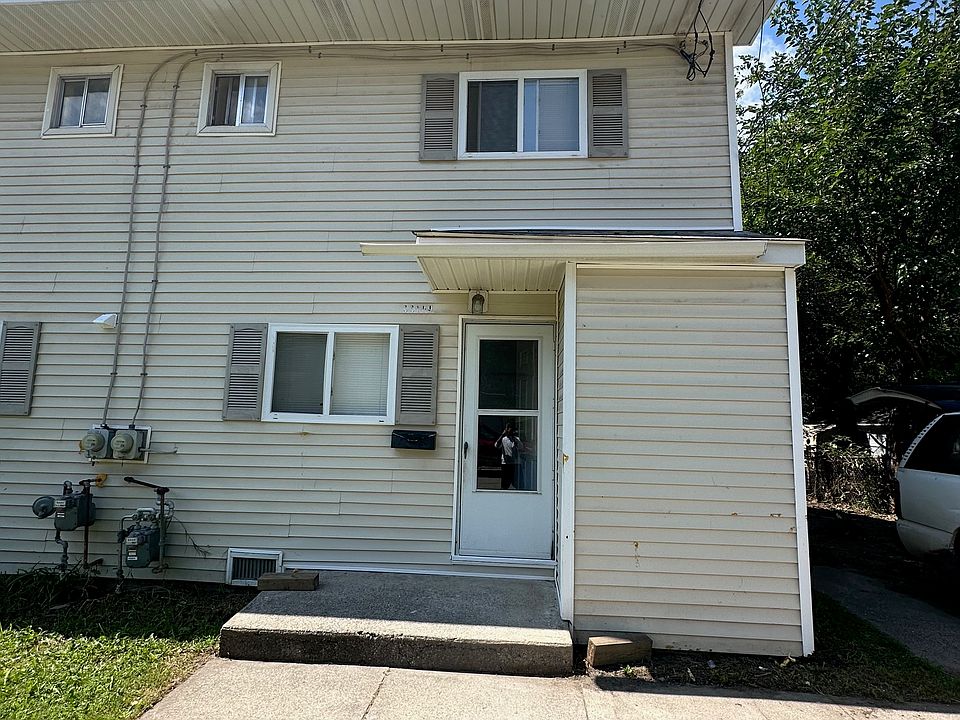 1st image of 33119 Alberta Ct