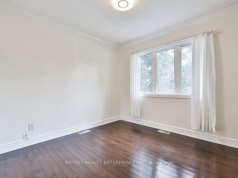 3096 Ballydown Cres — Photo 19