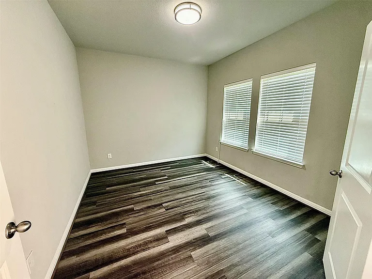 6620 Folsom Ave — Photo 11