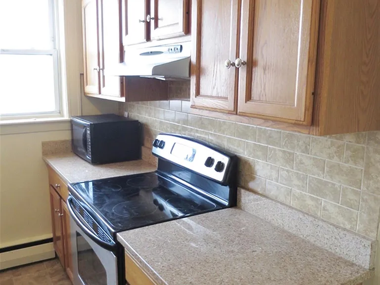 20 Grove St #23 — Photo 2
