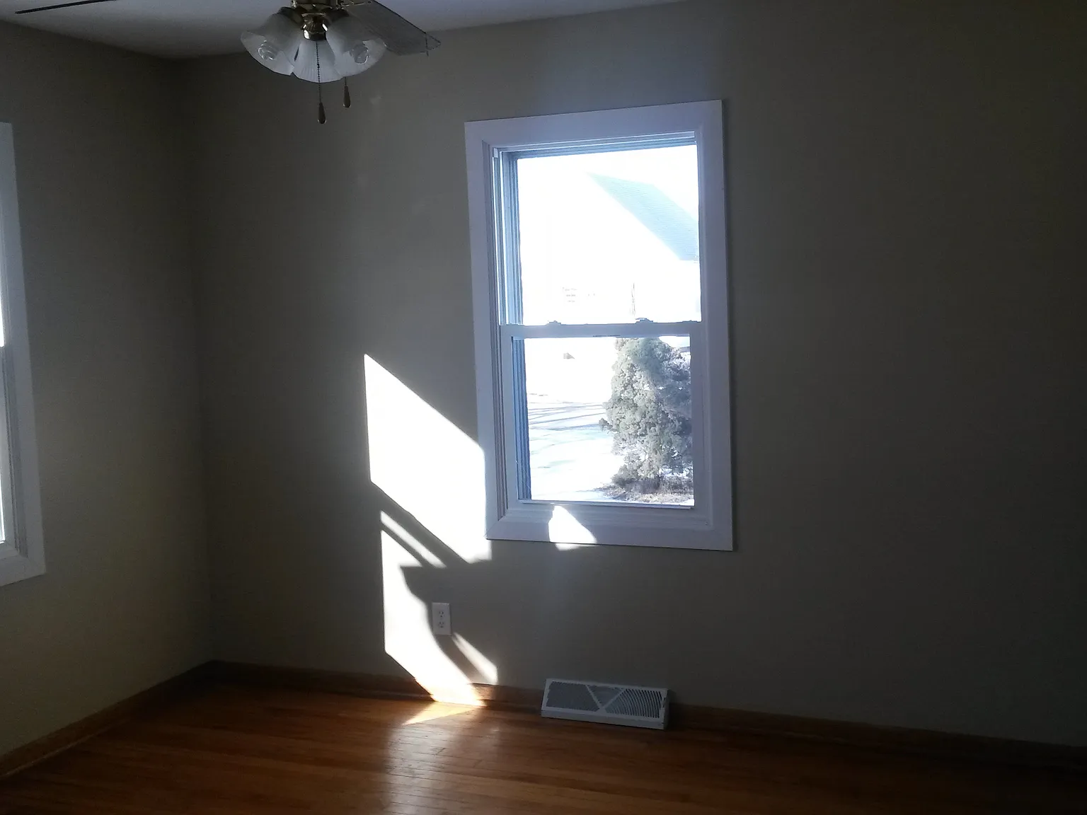 FRE 225 W Cloverly Road - 1 — Photo 2