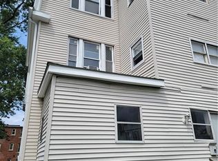 125-127 Magnolia St, Hartford, CT 06112