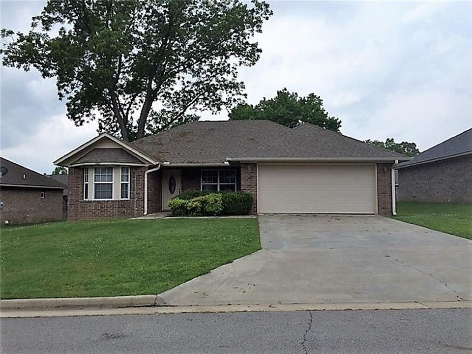 1st image of 1867 Green Meadow Dr