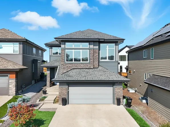 1487 Howes Cres SW, Edmonton, AB T6W 4G6