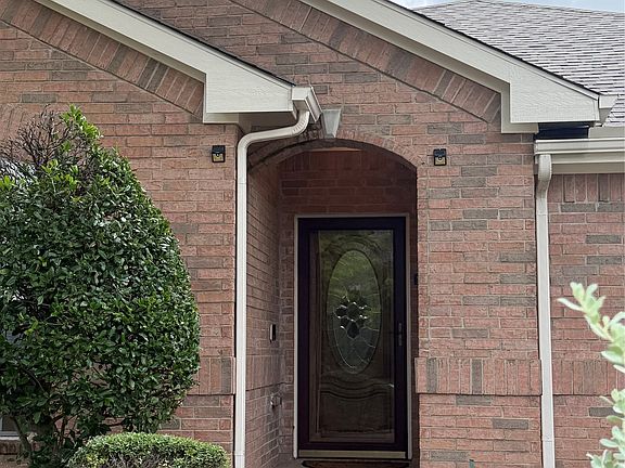 2nd image of 5109 Spicewood Dr