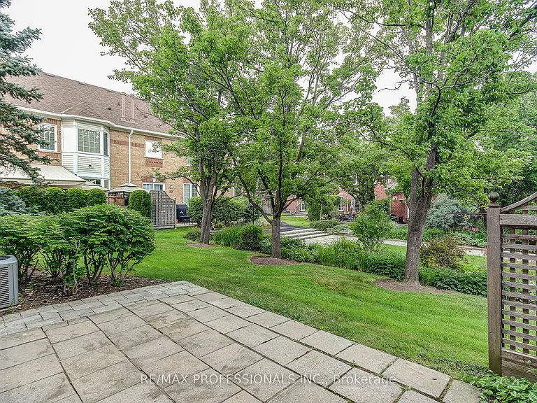 2145 Country Club Dr E #23 — Photo 29