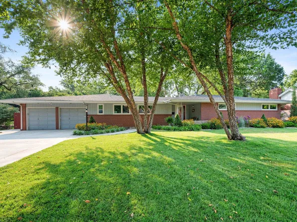 324 N Fairway Ave, Wichita, KS 67212