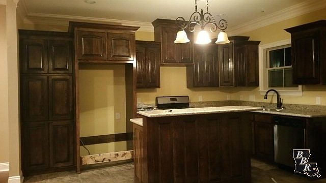 2nd image of 143 Gainesville Dr