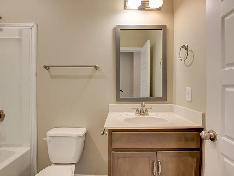 1121 Cardinal Creek Dr — Photo 28