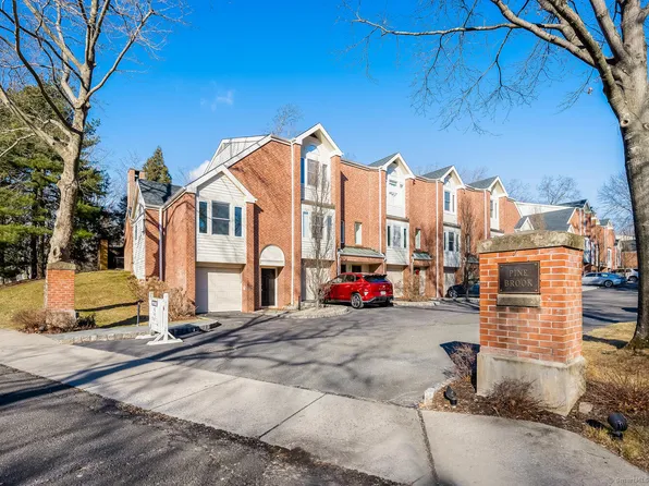 1 Pine Brook Lane #1, Darien, CT 06820