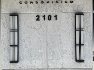 2101 Chestnut St APT 312, Philadelphia, PA 19103