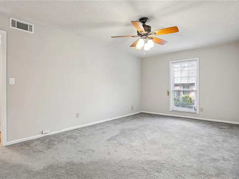 6851 Roswell Rd #F32 — Photo 20