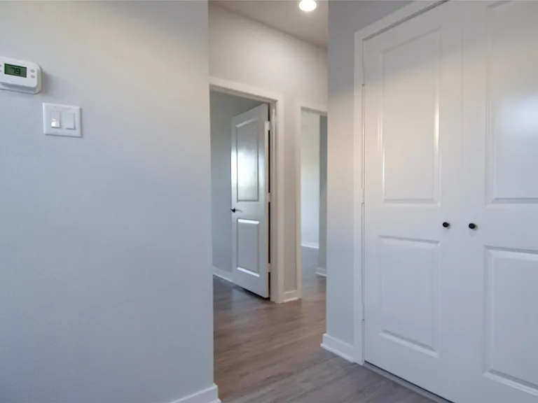 2832 Mansfield St — Photo 12