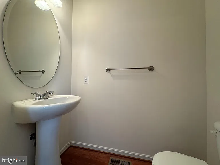 3639 Glouster Dr — Photo 12