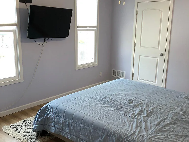 131 Platner St #131A — Photo 22