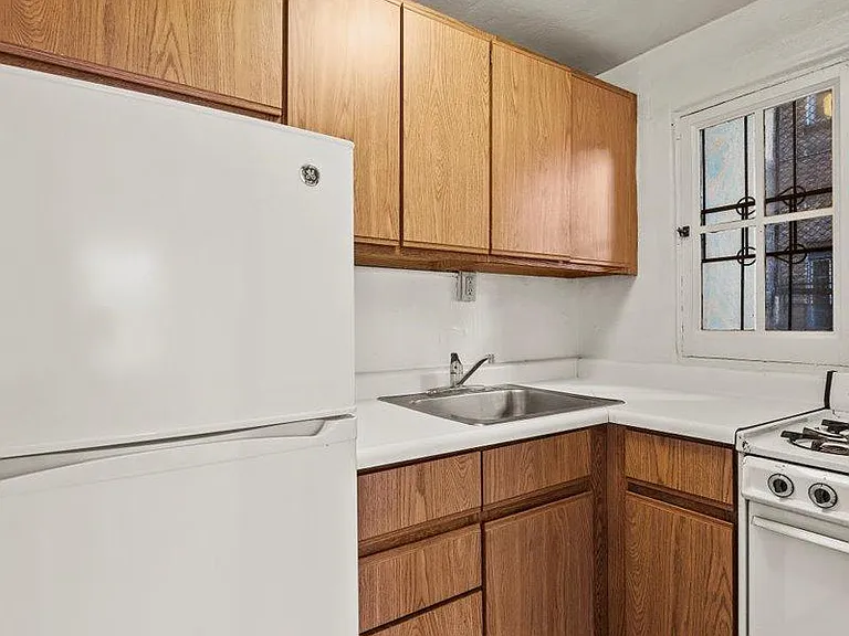 340 S Highland Ave #2B — Photo 14