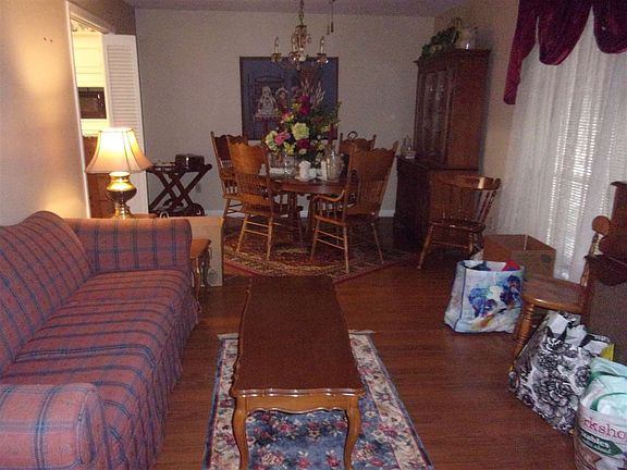 5th image of 505 Nell Dr