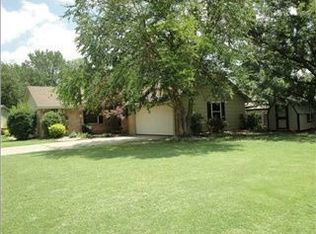 144 S Emporia Ct, Valley Center, KS 67147
