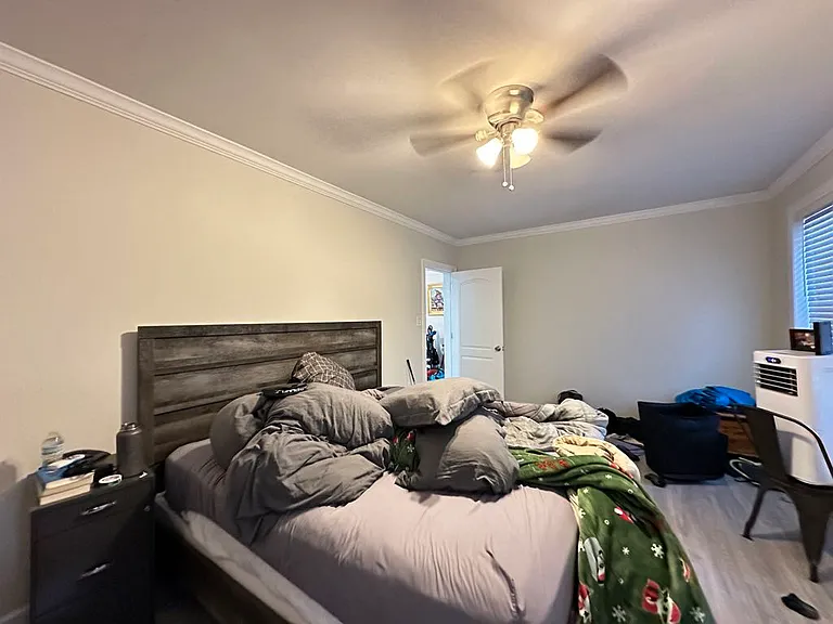 4222 N Clark St #2 — Photo 16