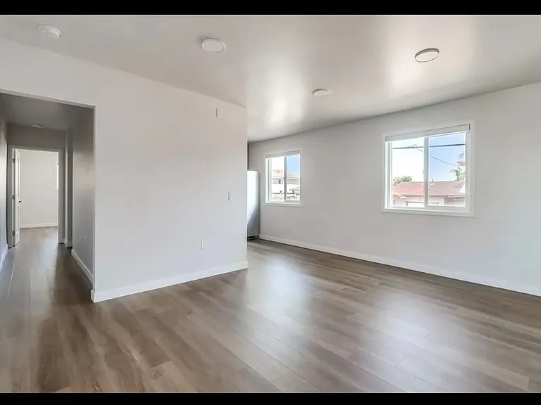 1193 Florence Street — Photo 9