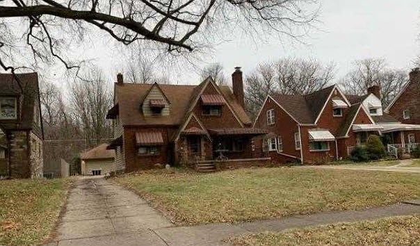 2nd image of 4333 Euclid Blvd
