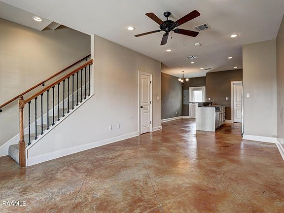4th image of 1000 Tulane Ave #4