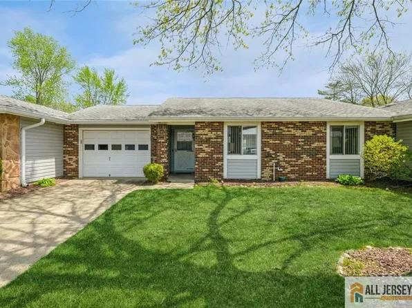 159 Pitman Rd #C, Monroe Township, NJ 08831