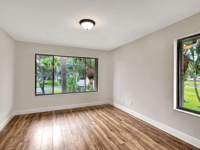 1109 Duncan Cir #201 — Photo 20