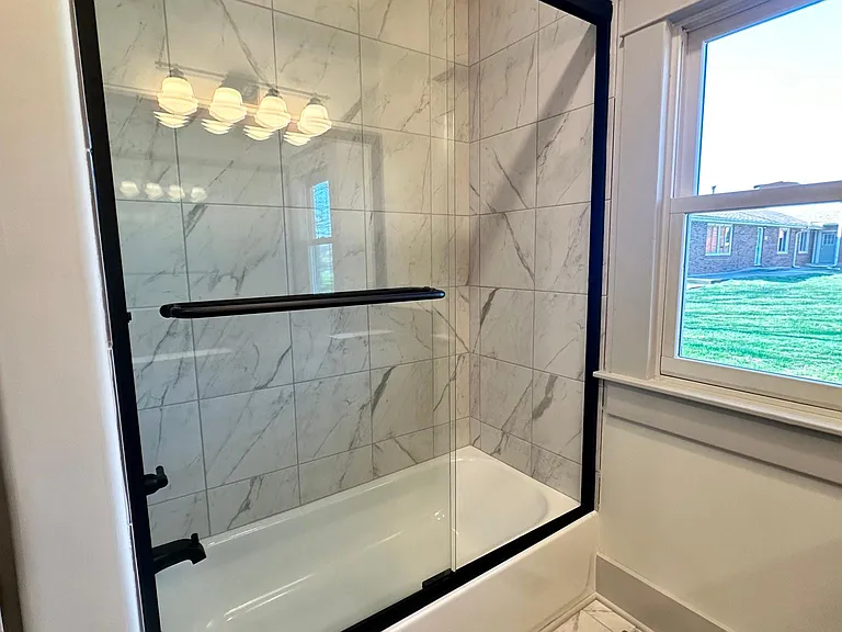 410 Park St — Photo 13