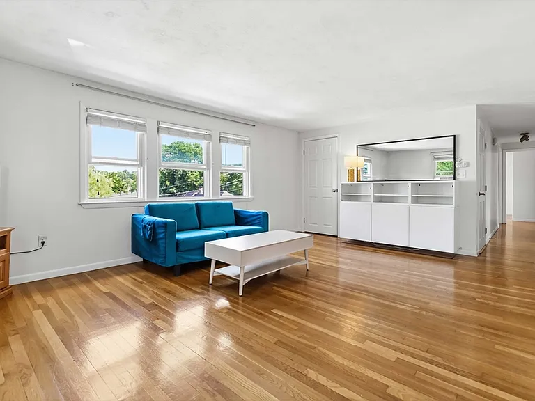 41-43 Brandley Rd #2 — Photo 3