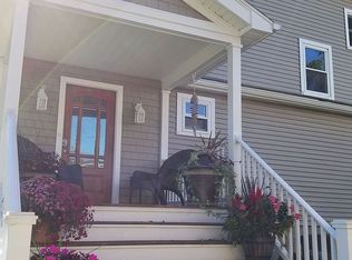 1 Center St, Groton, CT 06340