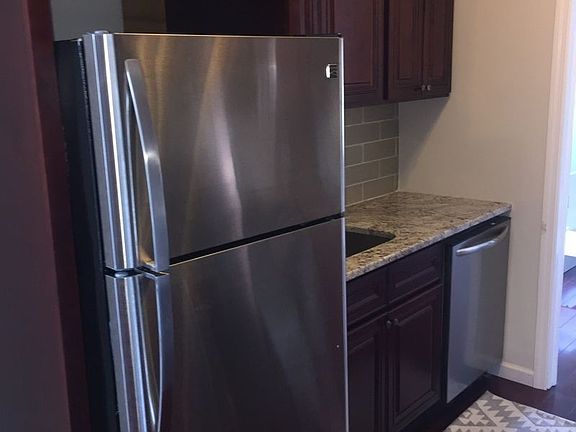 2nd image of 2917 Astoria Blvd #2