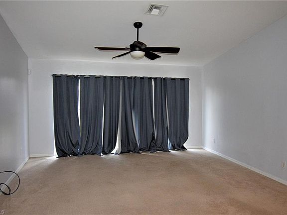 3rd image of 4008 NE 9th Ave