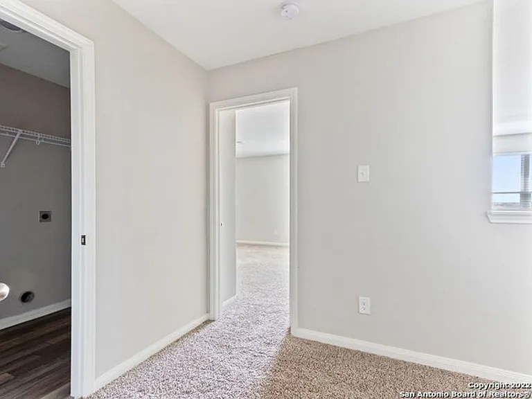 6550 Underwood Way — Photo 27