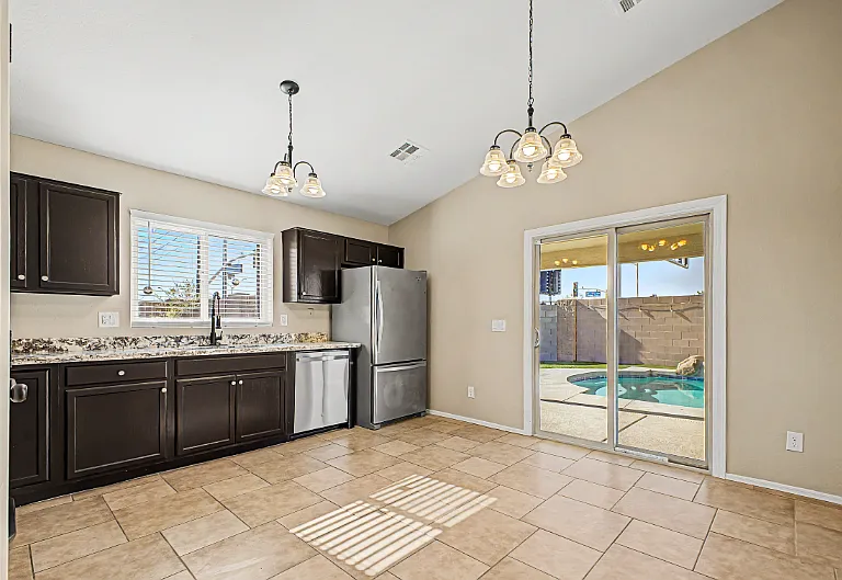 23765 W Desert Bloom St — Photo 10