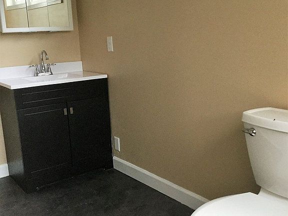 4th image of 700 S 6th St APT 1