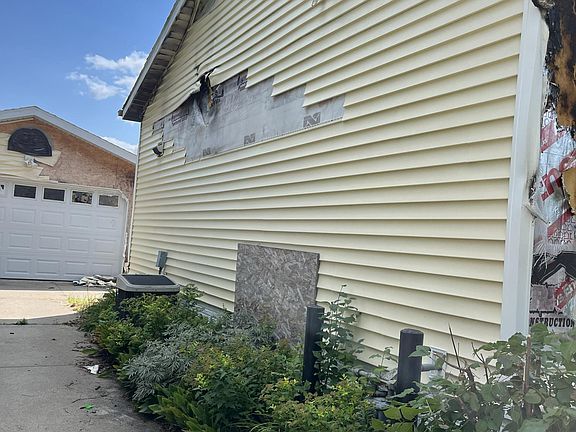 4th image of 2220 49th St NW